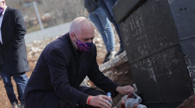 Përveç Durrësit, edhe shumë kompani me humbje masive, ujësjellësit në prag falimenti në masë