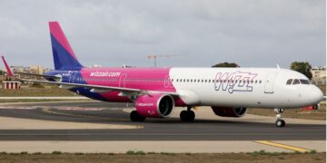 I njoftoi me bujë, Wizz Air anulon fluturimet për tre destinacione në Angli