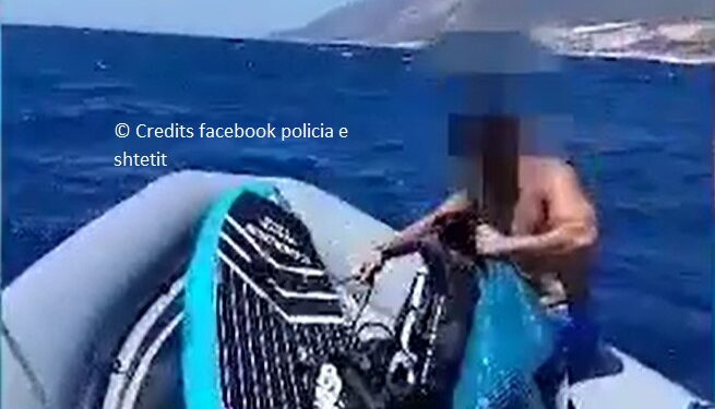 Rrezikuan të mbyteshin në det, shpëtohen katër pushues në Vlorë e Dhërmi