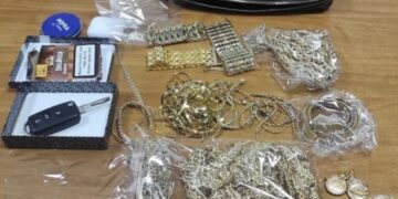 Konfiskohet një sasi floriri në qytetin shqiptar