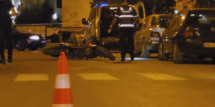Gjendet e djegur makina nga e cila u qëllua me armë 41-vjeçari në Vlorë