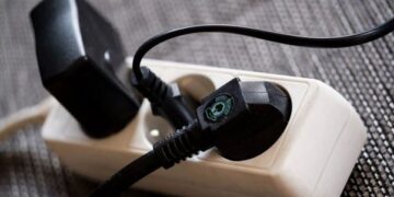 Pamundësi për t’u ngrohur në dimër, 35% e familjeve shqiptare në krizë