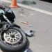 Makina përplaset me motorin në aksin Shkodër-Koplik, plagoset 33-vjeçari