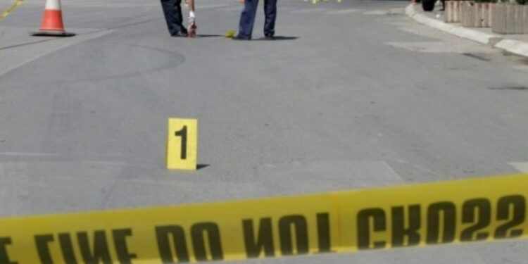 Aksident në aksin Bulqizë-Shupenzë, makina del nga rruga, plagoset drejtuesi i mjetit