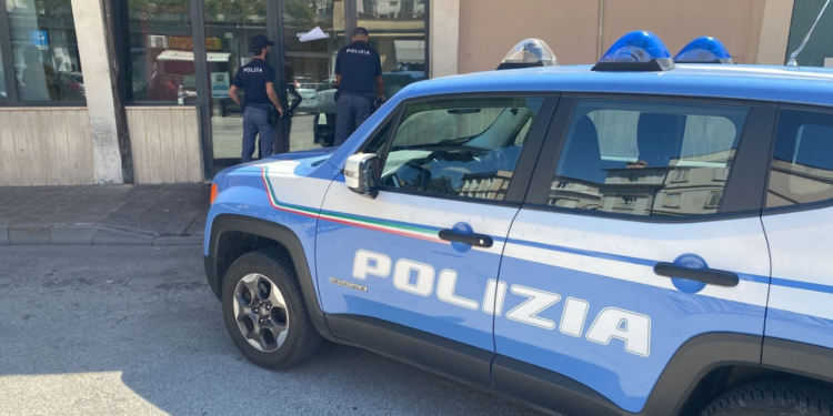 Kishte abuzuar me alkoolin dhe u dërgua në spital, shqiptari rreh mjekët dhe infermierët e urgjencës