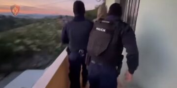 Megaoperacioni “Tempulli”, gjykata jep vendimin për 61 të arrestuarit e tjerë në Tiranë