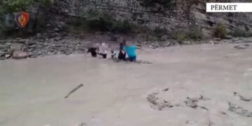 Humbën duke eksploruar Kanionin e Lengericës në Përmet, policia shpëton 23 turistë gjermanë, polakë dhe francezë