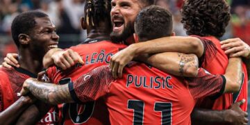 Milan mposht Lazion dhe ngjitet në krye!