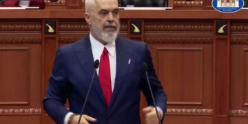 Ironizon Rama: Bjerini tastierës dhe shani Ramoviçin më shumë se Vuçiçin, bëni luftë civile në Facebook pastaj thoni ju vodhëm votat