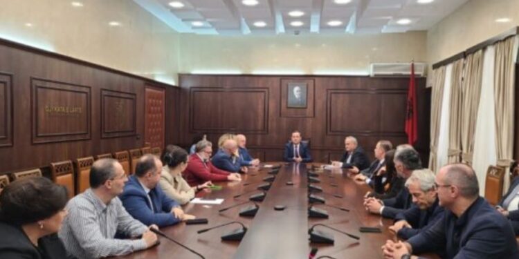 Sokol Sadushi zgjidhet kryetar i Gjykatës së Lartë