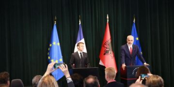 Rama nuk i kursen batutat para Macron: Procesi i integrimit, më i mërzitshmi në botë! Shpresojmë që mos të na humbasë dëshira për të qeshur