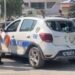 Shoferi i dehur i “Range Rover” përplas makinën e policisë në Vlorë, plagoset efektivi dhe punonjësi i servisit
