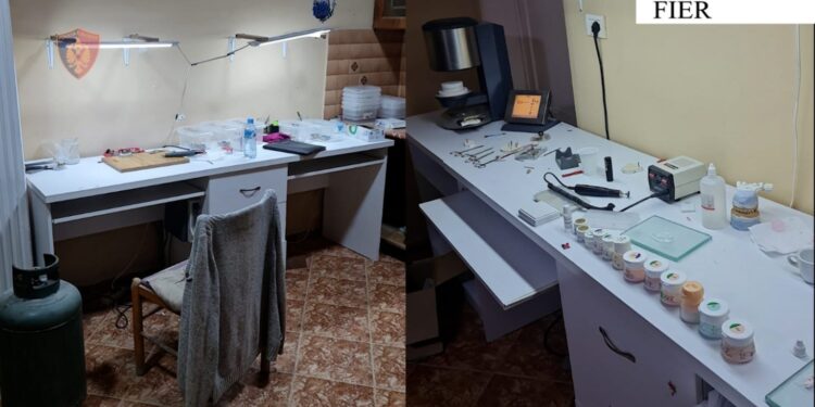 I papajisur me licencë, arrestohet laboranti dentar në Fier, i gjendet edhe kanabis