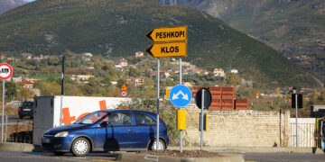 ‘S’ka dritë në fund të tunelit’, qeveria nuk e di se kur përfundon Rruga e Arbrit