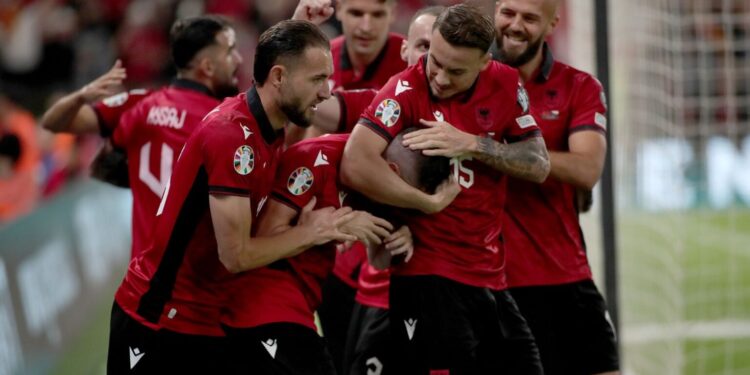 Gooooooool, sërish Taulant Seferi dhe 3-0, Shqipëria një ëndërr
