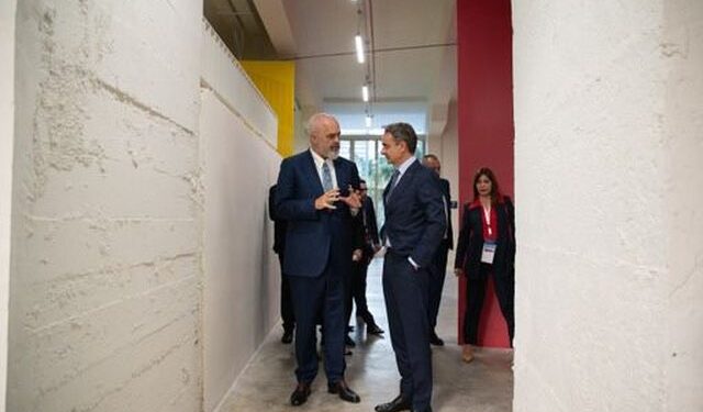 Samiti i Procesit të Berlinit, Rama takohet me kryeministrin Mitsotakis