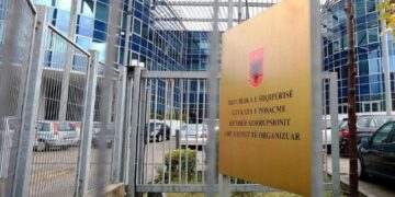 Refuzoi të merrej në pyetje, shtyhet për nesër seanca për ish-kryeministrin Berisha në GJKKO