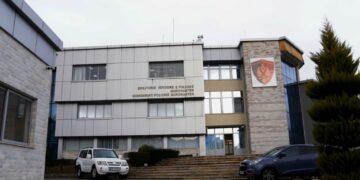 Akuzohen për shpërdorim detyre, pezullohen nga detyra 9 punonjës policie në Gjirokastër