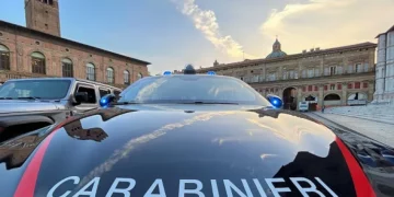 Babai e braktis në Itali për “një jetë më të mirë” pasi nuk kishin para, adoleshenti shqiptar kërkon ndihmë në polici nëpërmjet google translate