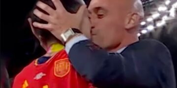 Me akuzën e ngacmimit seksual, FIFA merr masa drastike për ish-Presidentin e Federatës Spanjolle