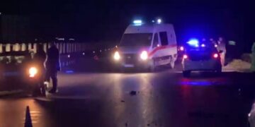 Aksident i trefishtë në aksin Librazhd-Elbasan, një i plagosur