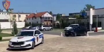 Sherr në Tiranë, dy persona dhunojnë me sende të forta 39-vjeçarin