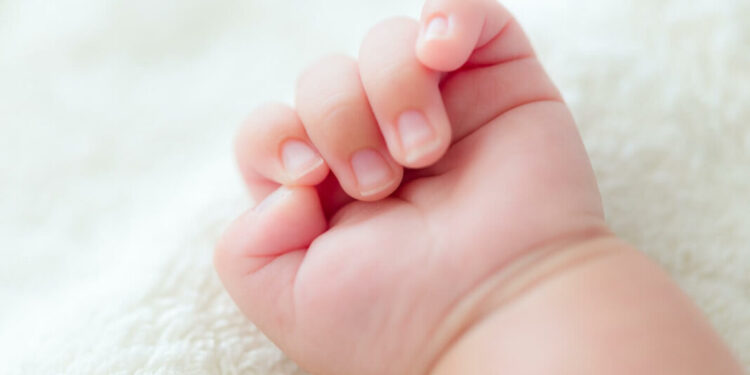 “Kishte anomali kardiake”, spitali “Mbretëresha Geraldinë” reagon për vdekjen e foshnjës 9-ditëshe