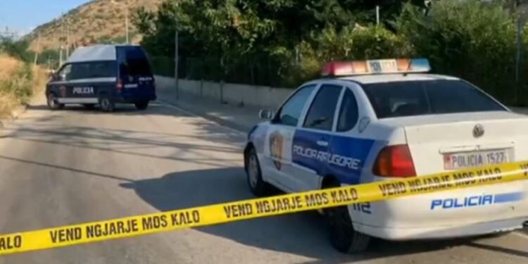 “Ishte zënë me bashkëshortin”, flet shoqja e 55-vjeçares që u hodh nga furgoni: Sot u ul vetëm