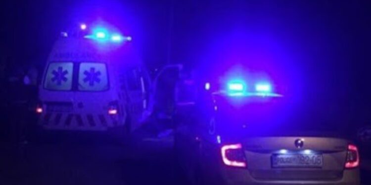 Aksident i rëndë, makina përplas ciklomotorin, vdes në vend drejtuesi