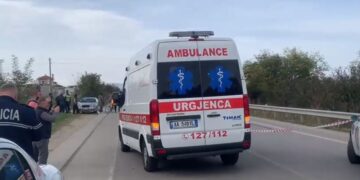 Aksident i rëndë! Makina del nga rruga, humb jetën 26-vjeçari nga Fieri