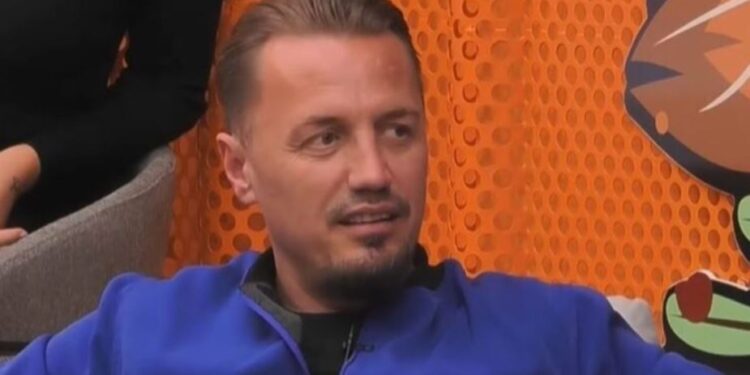 “Janë bërë të gjitha njëlloj”, Blero thumbon vajzat me ndërhyrje estetike