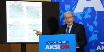 Sali Berisha paralajmëron lëvizjen e radhës: Po vjen diçka që s’e ka parë kurrë vendi