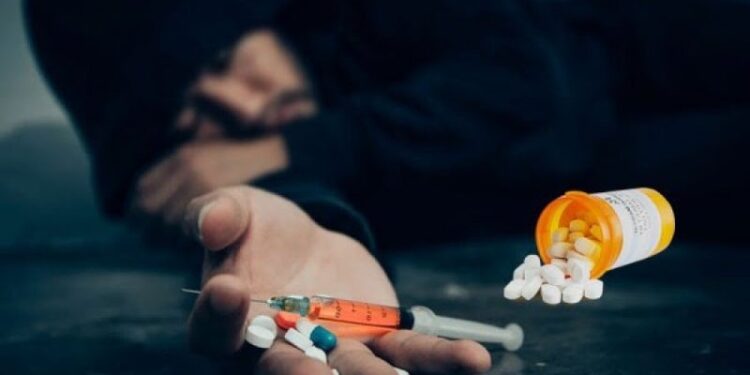 Shtohen përdoruesit e drogës, mjekët ngrenë shqetësimin: Të rinjtë përdorin lëndë narkotike të forta