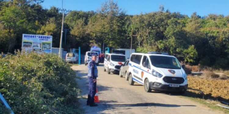 ‘Që në gusht kanë vijuar punimet, 2 muaj kanë qenë me shkopinj e sëpatë’, përfaqësuesja e banorëve te Kepi i Rodonit plas ‘bombën’: Jam kërcënuar me jetë, prona ruhet me urdhër nga prifti