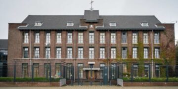 Ndalohen telefonatat dhe vizitat në Qendrën e Paraburgimit në Hagë