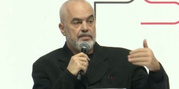 Puna e detyruar për mjekët e rinj, Rama paralajmëron studentët e mjekësisë