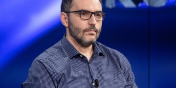 Arlind Qori: Edi Rama ka nevojë për Sali Berishën, mbron veten dhe “armikun” e tij të preferuar