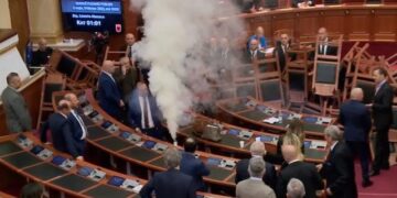 Zbardhet vendimi i Kuvendit, ja ku i kishin fshehur dy deputetet e PD flakadanët që ndezi Koreshi