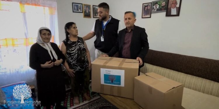 Shpërndarja e ndihmave në Tropojë!