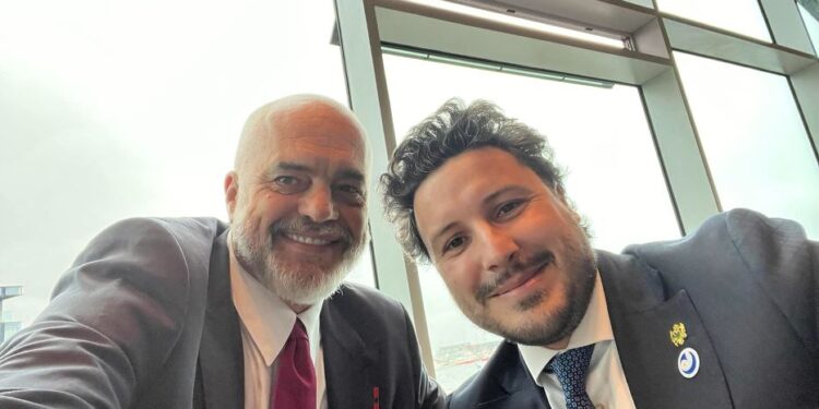 Dritan Abazoviç: Rama e meriton të quhet ‘baba i kombit’