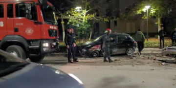 Aksident zinxhir në Fier, përplasen katër makina, raportohet për të lënduar