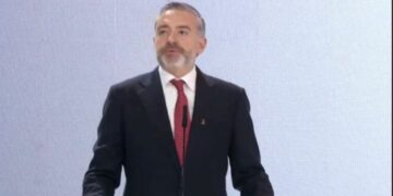 “Me Edi Ramën jemi shumë të fortë”, Klosi ironizon opozitën: Edhe në koalicion janë të shkërmoqur