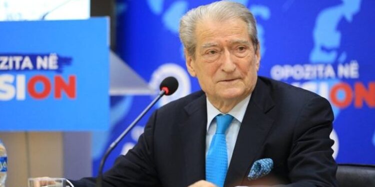 A do i bindet ish-kryeministri vendimit të Parlamentit? Berisha zbulon lëvizjen e radhës pas kërkesës së SPAK për ashpërsimin e masës së sigurisë