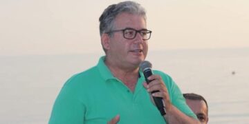 Kryeministri Rama i kërkoi largimin, Gjergji Goro dorëzon dorëheqjen nga Bashkia e Himarës