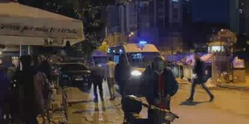 Përkeqësohet situata në qendrën tregtare, mbi 30 persona të asfiksuar përfundojnë në spital, mes tyre dhe fëmijë