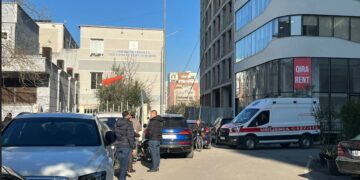 E fundit, ndërron jetë qytetari në Gjykatën Penale të Tiranës