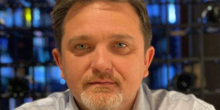 Ylli Manjani: Sapo mësova se nesër do arrestohet, ia kthen Jul Deda: Mos harro të më sjellësh cigare