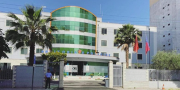 Çfarë po ndodh në Durrës? Tre persona përfundojnë në pranga