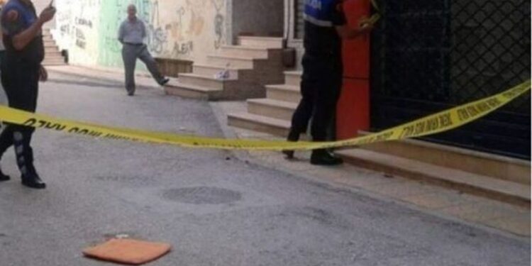 Nëna hidhet nga kati i 9 bashkë me vajzën 6-vjeçare, zbardhen detajet e para