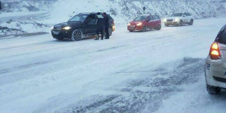 Stuhi dëbore në veri të vendit, problematika në disa zona